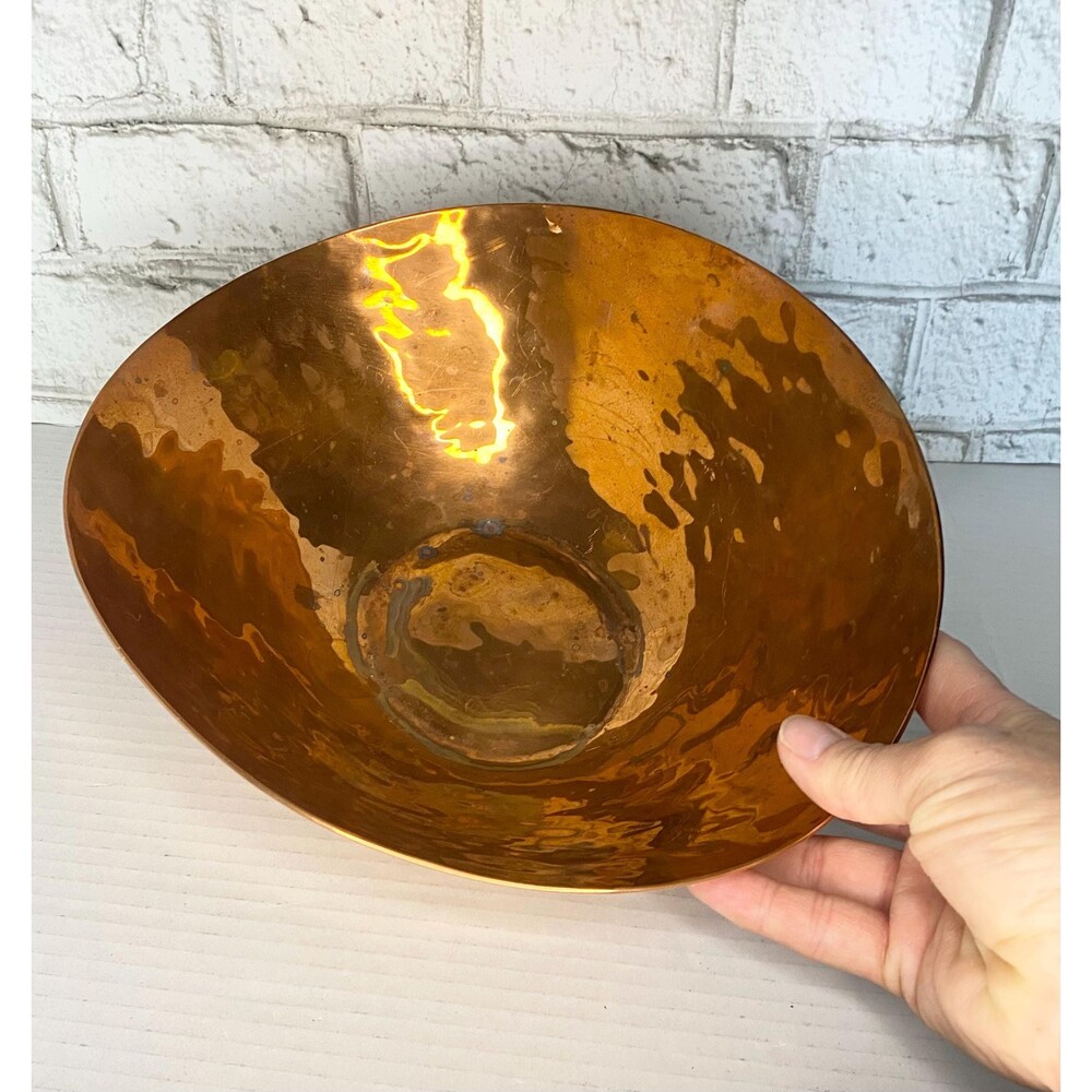 Vintage Signed Simon Pearce Hammered Copper Bowl